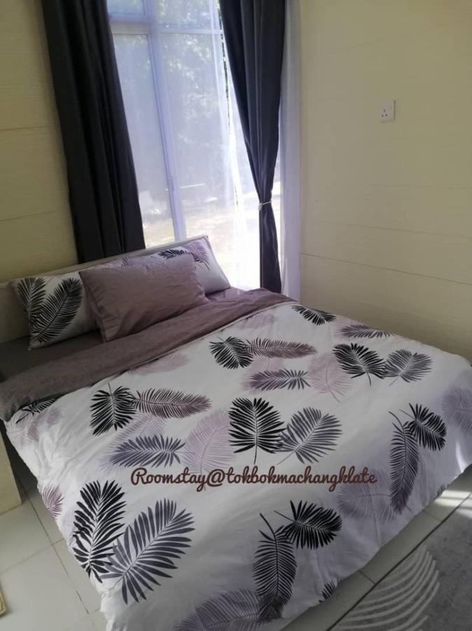 Teratak Sherra Roomstay Macang Exterior foto