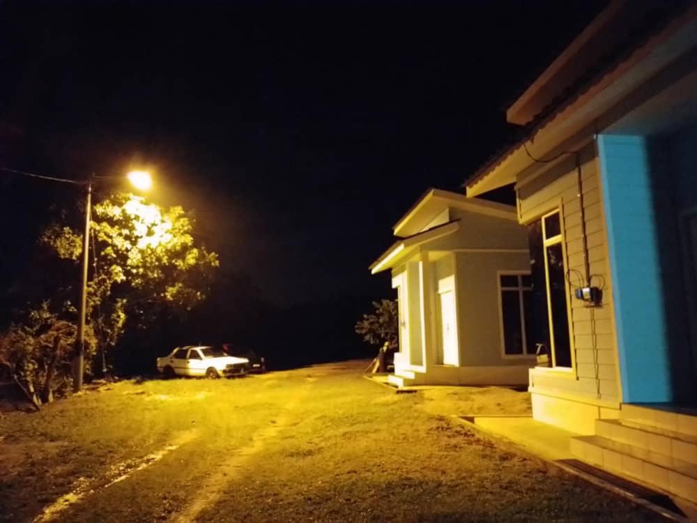 Teratak Sherra Roomstay Macang Exterior foto